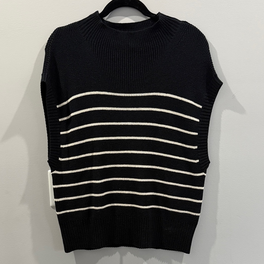 Anthropologie Black and Cream Striped Sweater size XL like new